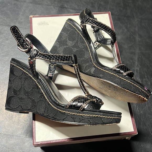 COACH MARYALICE PYTHON size 7 - Picture 2 of 7